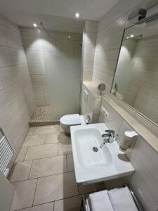 Luftaufnahme Hotel Altes Kasino mit Seeblick im Februar